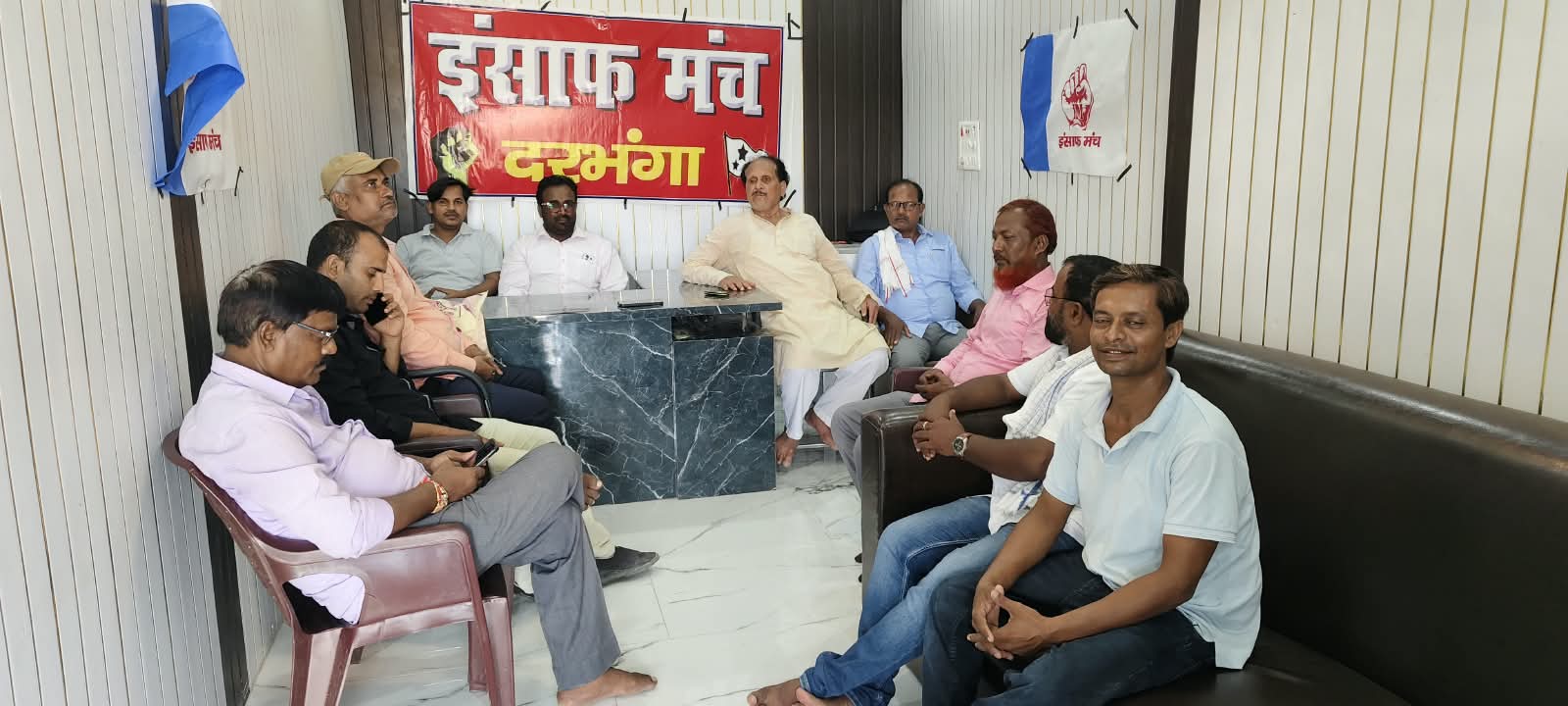 इंसाफ मंच कार्यकताओं की बैठक सम्पन्न, नफरत उन्मादी राजनीति के खिलाफ प्रतिरोध तेज करेंगे _ नेयाज अहमद 