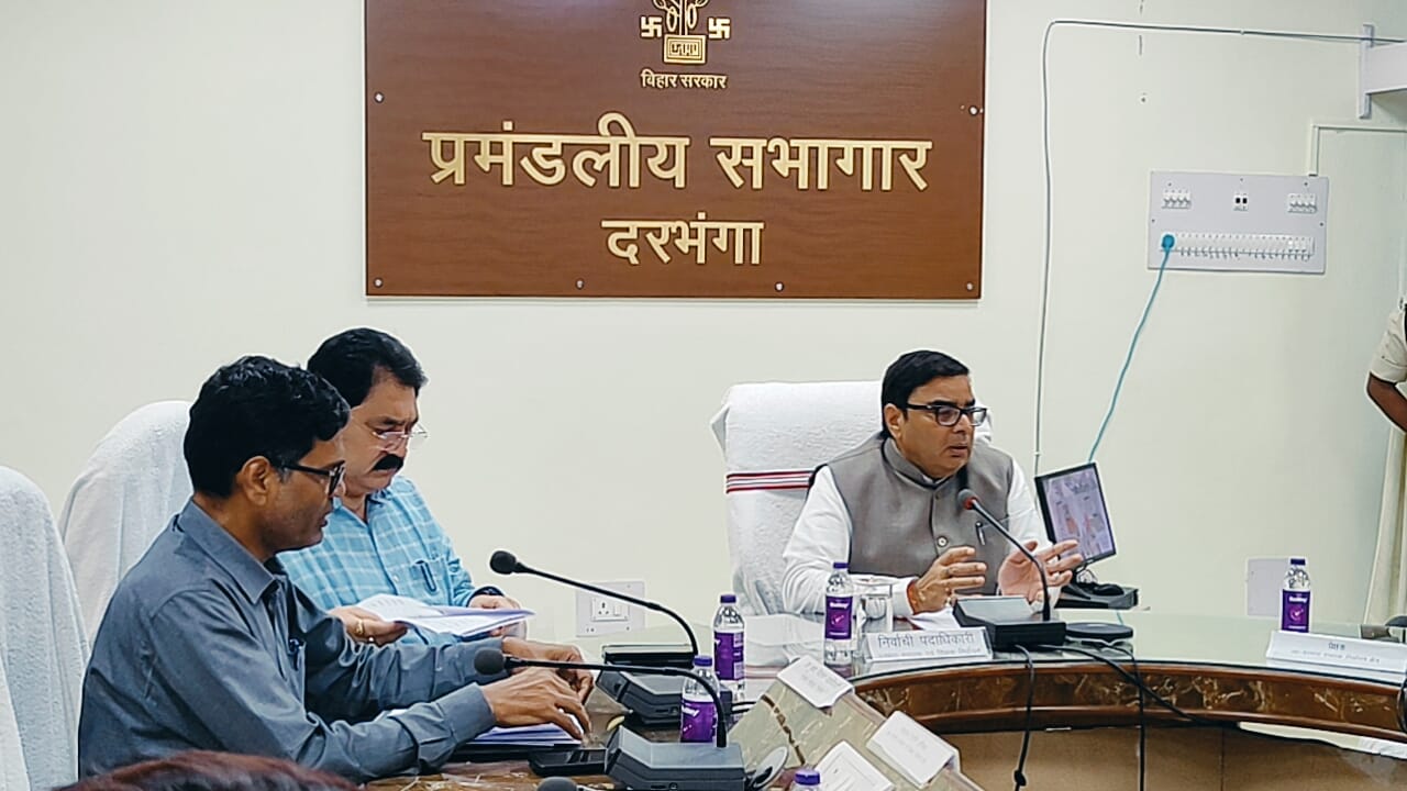 स्नातक निर्वाचन क्षेत्र के सभी 40 अभ्यर्थियों के नामांकन स्वीकृत, शिक्षक निर्वाचन क्षेत्र के 13 अभ्यर्थी चुनाव मैदान में