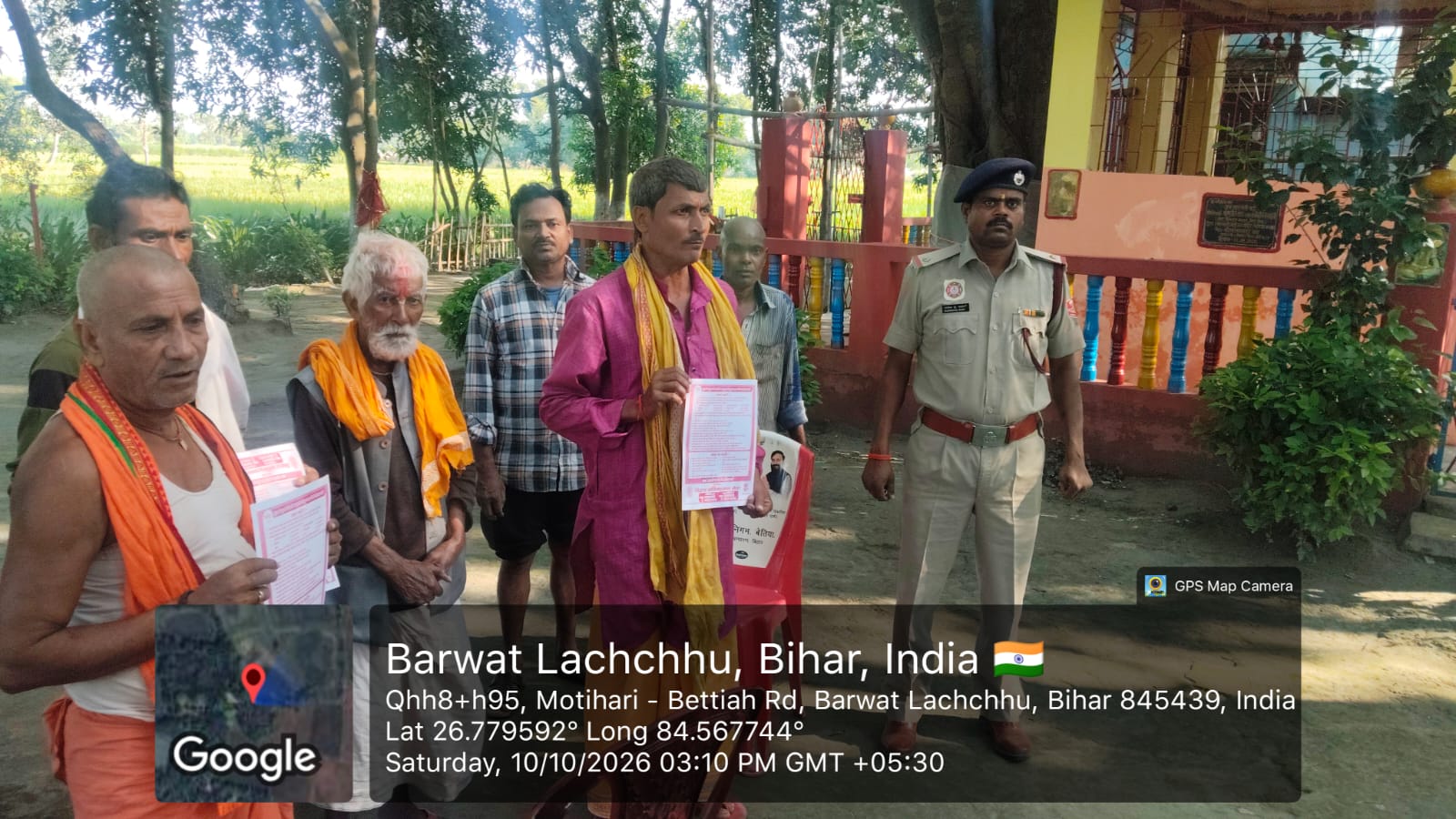 जिला अग्निशमालय पदाधिकारी एवं कर्मचारियों विभिन्न पूजा पंडालो का निरीक्षण।