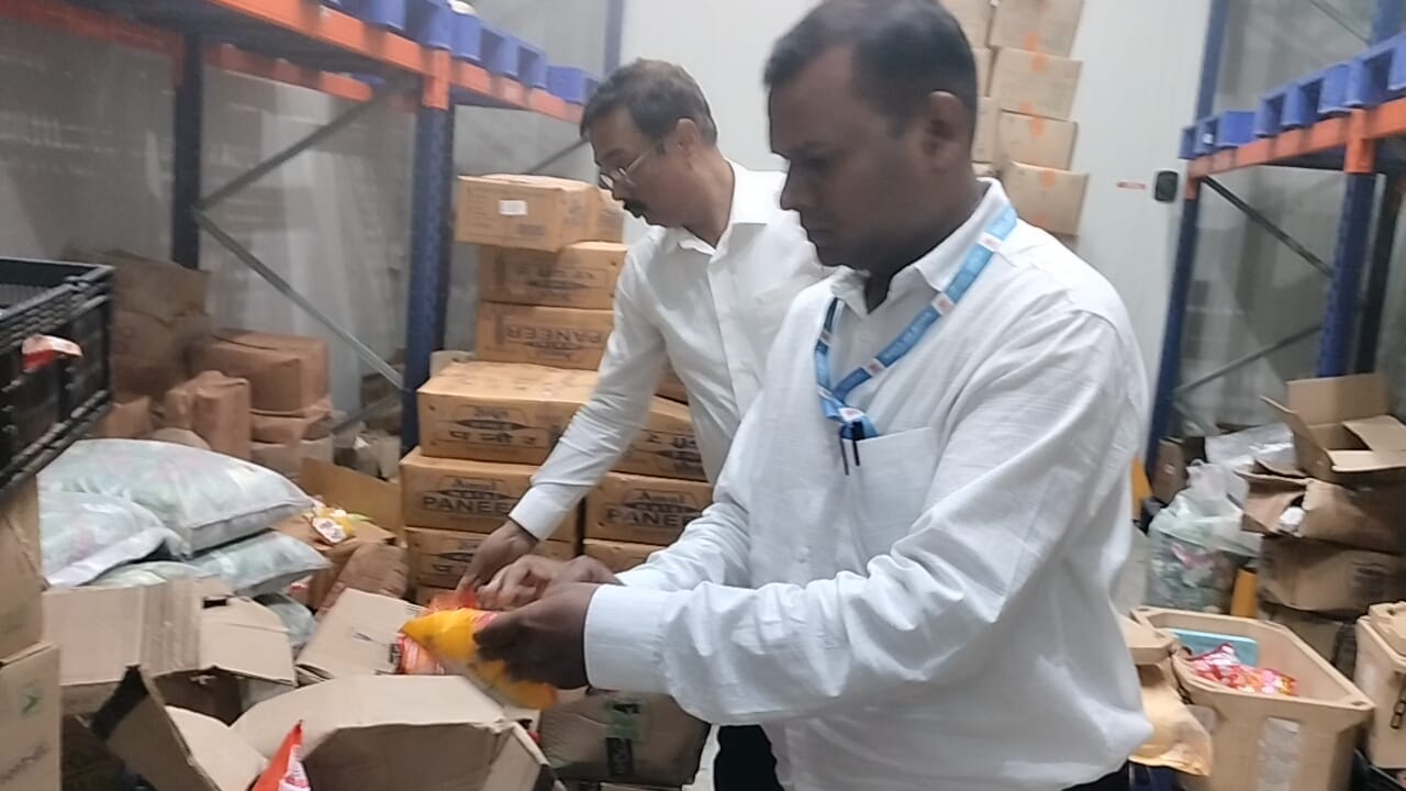 पटना में रिलायंस रिटेल लिमिटेड के दो वेयरहाउस, फ्लिपकार्ट एवं बिग बास्केट वेयरहाउस में खाद्य संरक्षा मानकों से जुड़ी खामियां पाई गई