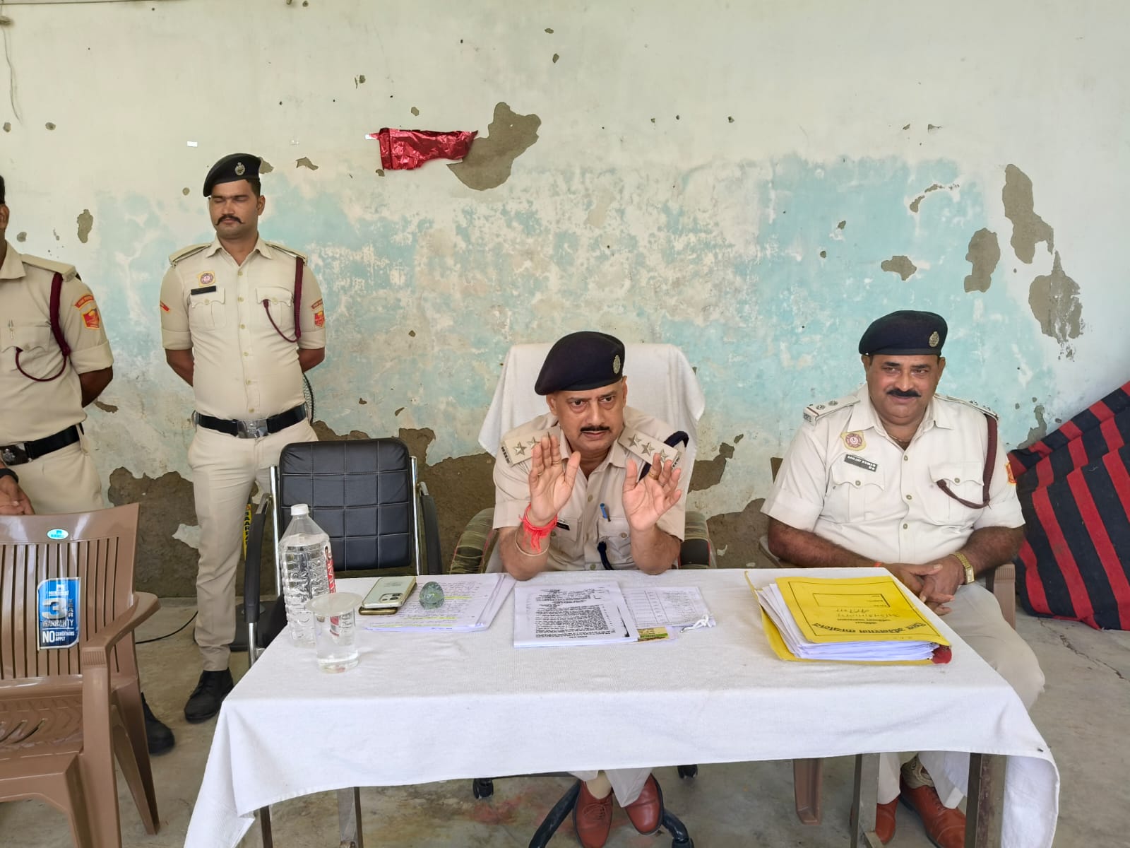 घर में कभी पटाखा का भंडारण नहीं करें पटाखा विक्रेता-जिला अग्निशमन पदाधिकारी